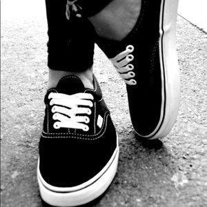 Vans- Women’s (Atwood)